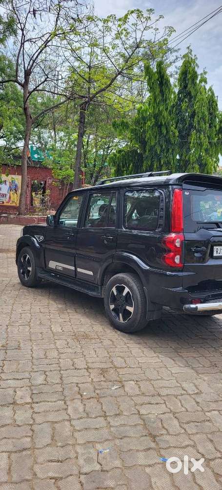 Mahindra Scorpio Classic 2.2 S 11 Mt 7 Str, 2023, Diesel