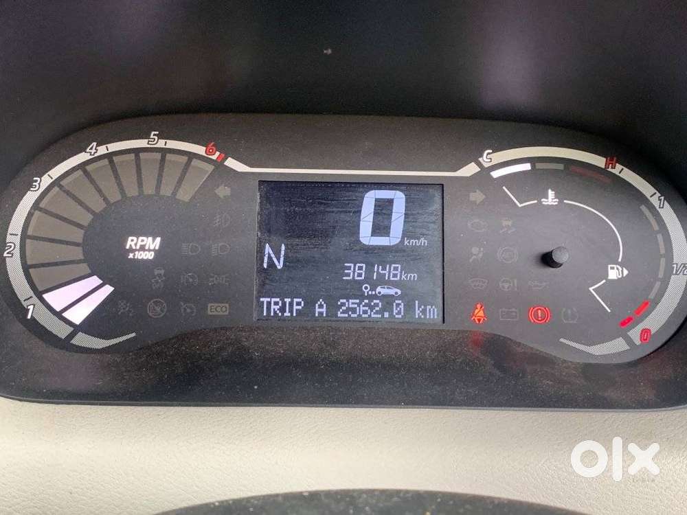 Nissan Magnite Kuro Edition Petrol Amt, 2024, Petrol