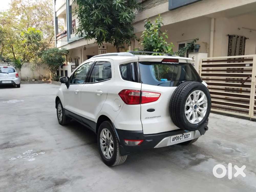 Ford Ecosport 1.5 Diesel Titanium Tdci , White Colour
