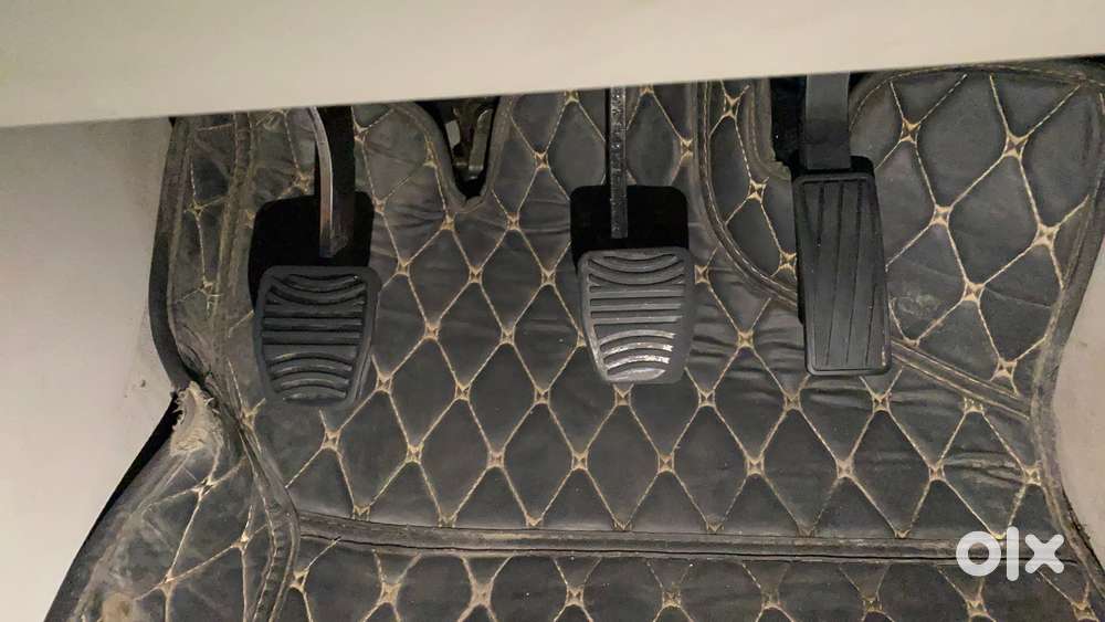 Mahindra Xuv300 W8, 2021, Petrol