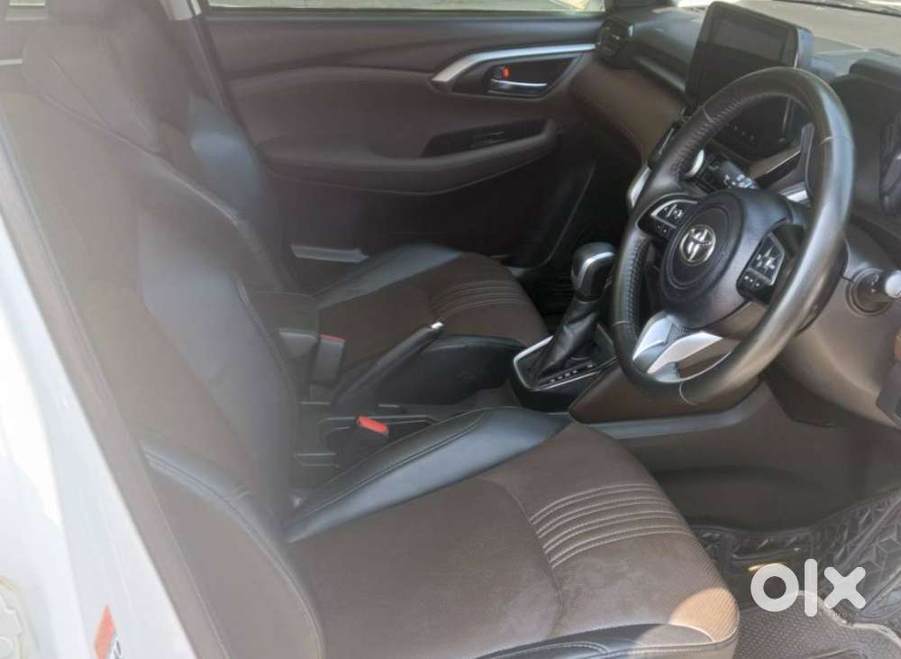Toyota Urban Cruiser Hyryder 1.5 V Hybrid, 2023, Petrol