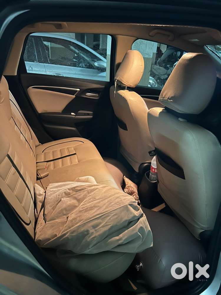 Honda Jazz 2017 Diesel 115000 Km Driven With 25-29 Kmpl Mileage