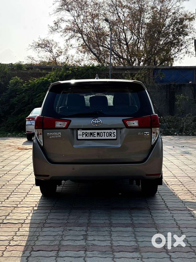 Toyota Innova Crysta