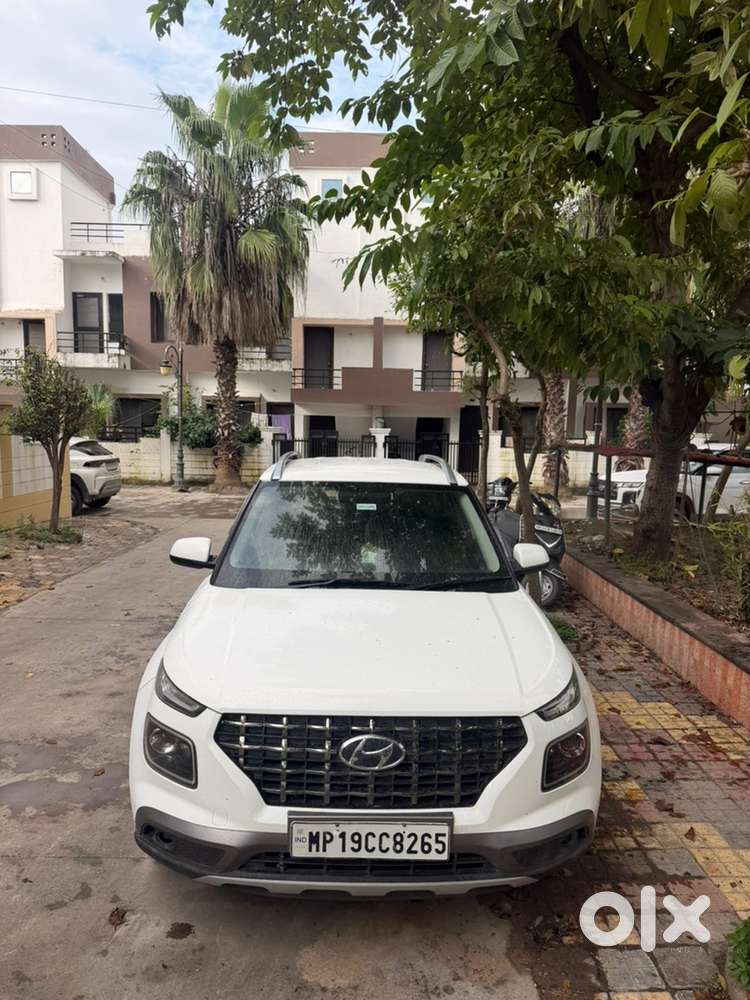 Hyundai Venue Diesel 2021