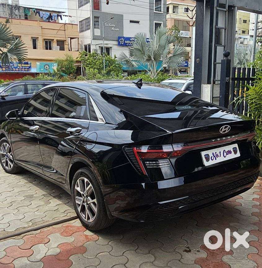 Hyundai Verna 1.6 Sx (o) Vtvt At, 2024, Petrol