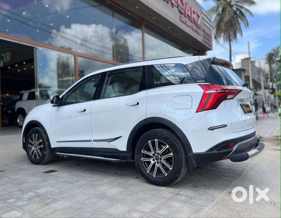 Mahindra Xuv700 Ax7 Luxury Pack Awd, 2022, Petrol