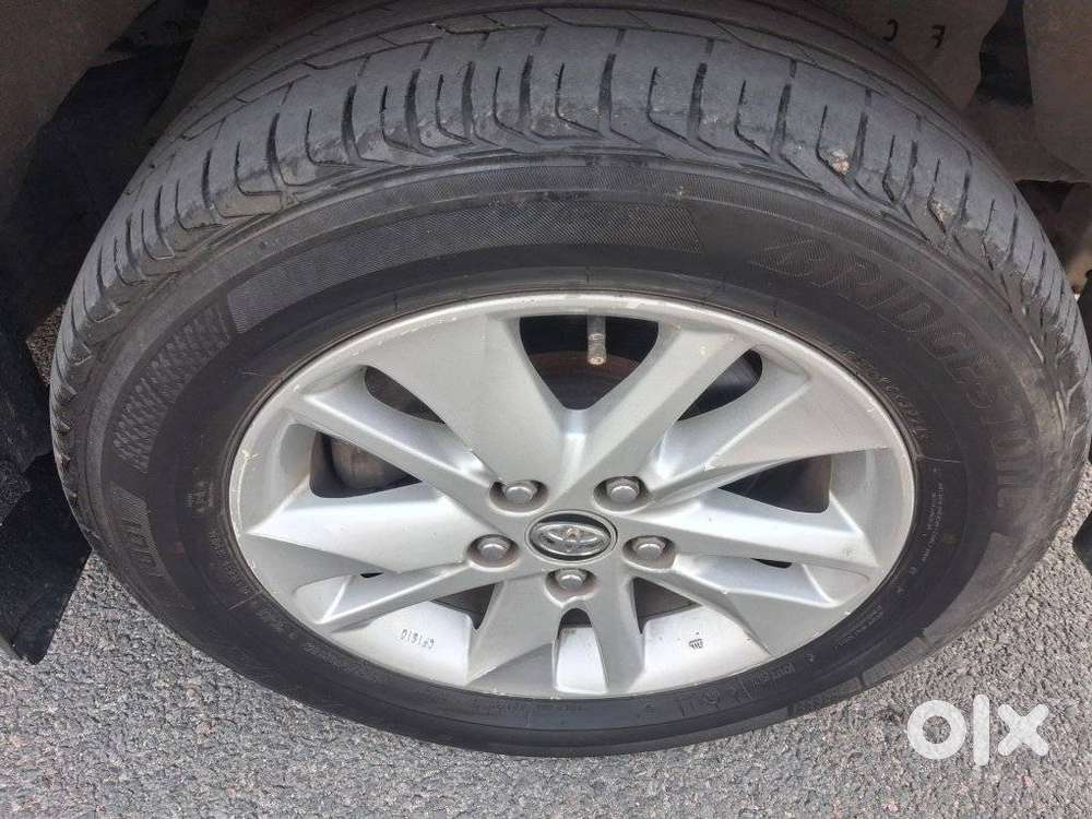 Toyota Innova Crysta 2.8 Gx At, 2016, Diesel
