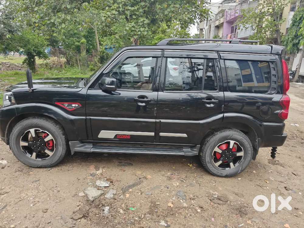 Mahindra Scorpio Classic 2023