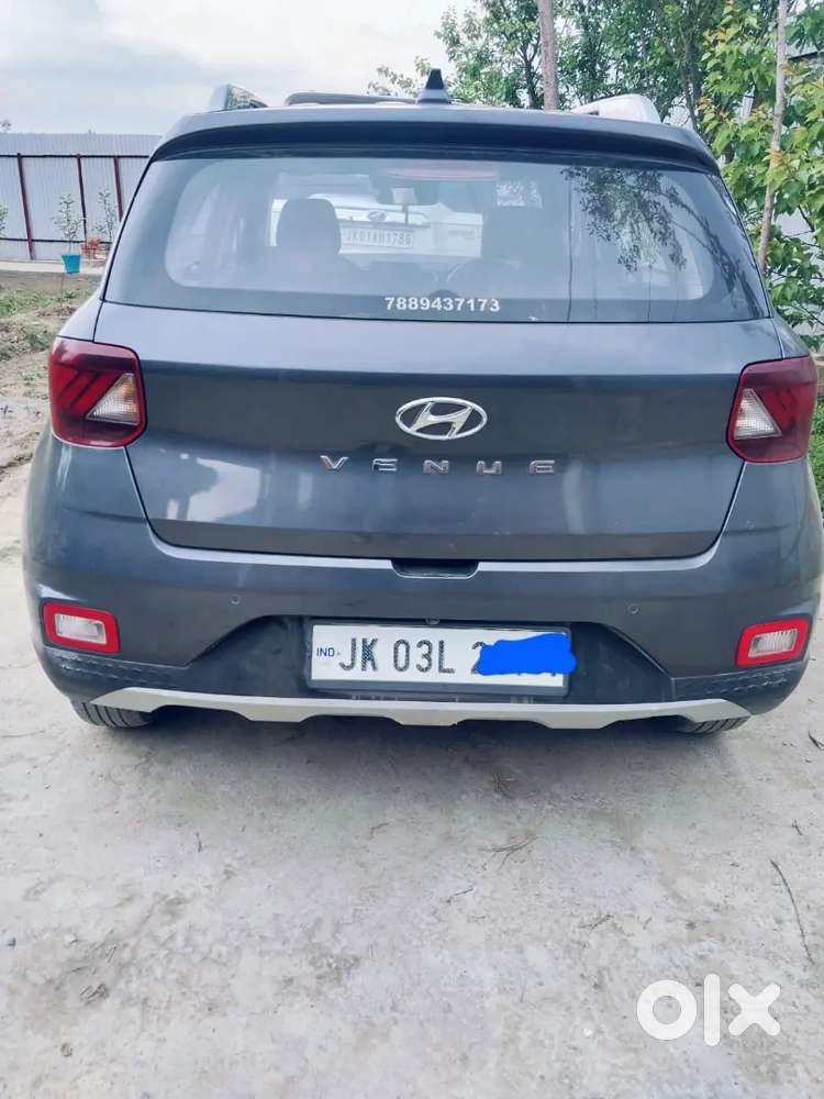 Hyundai Venue S +2021 Petrol Well Maintained 40k Driven Fullcash Deal