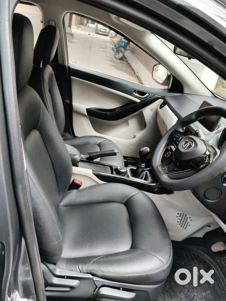 Tata Nexon 1.5 Revotorq Xz Plus Dual Tone, 2022, Petrol