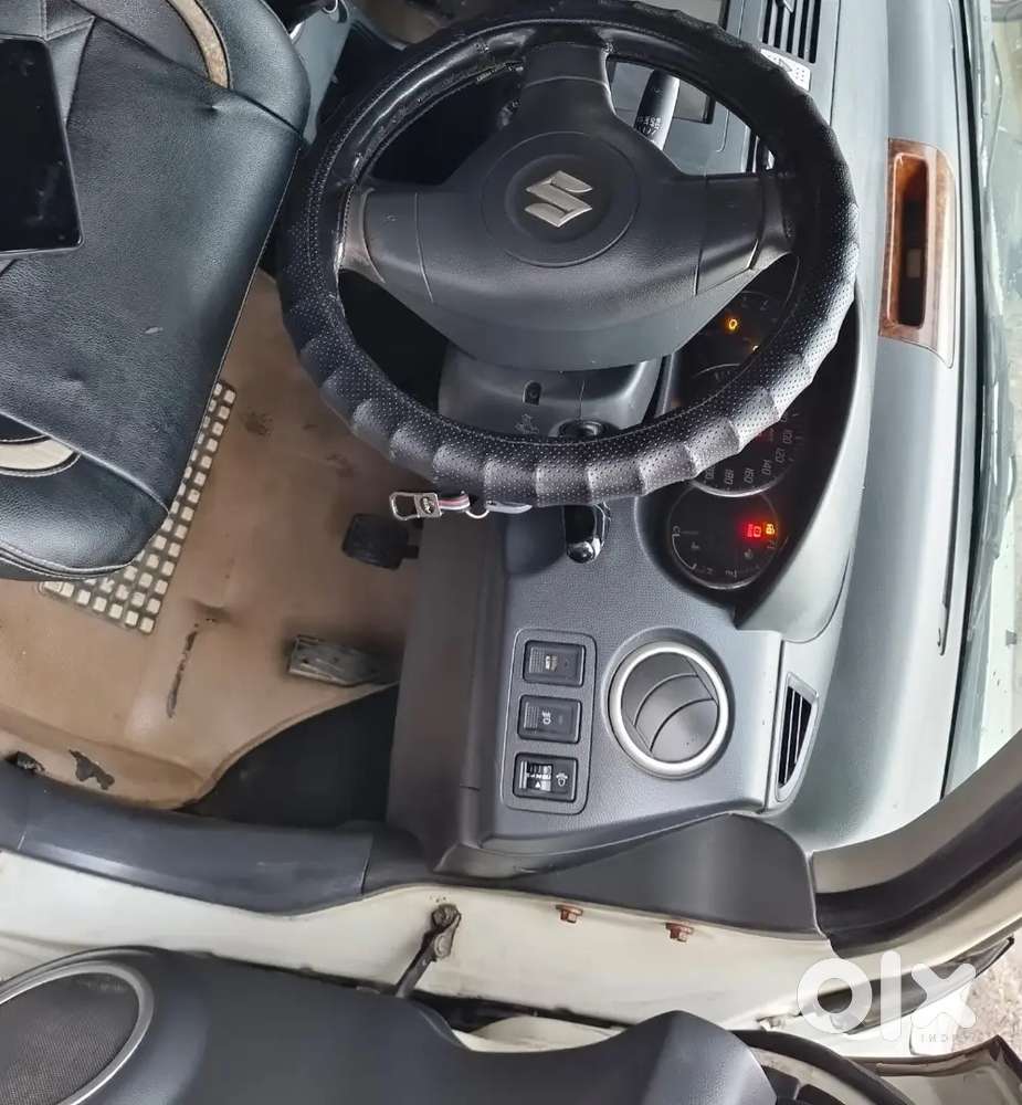 Maruti Suzuki Dzire 2011
