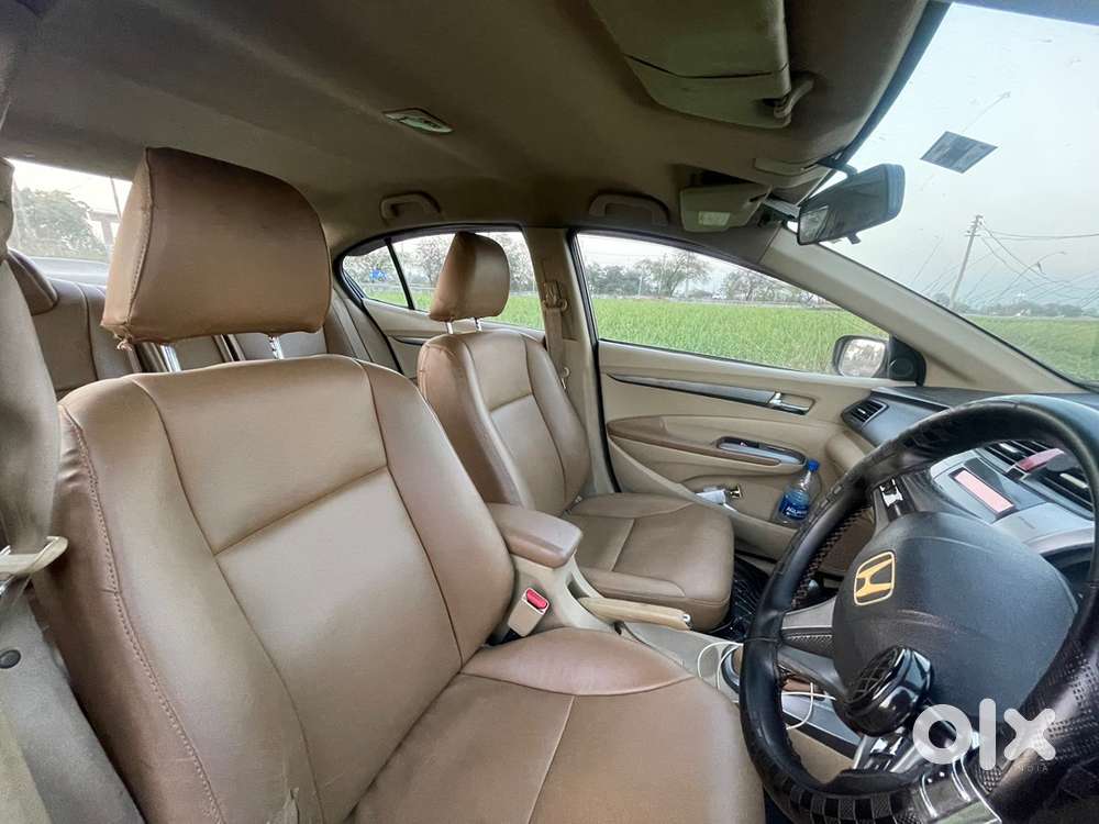 Vip 6161  Honda City V-mt (top Model)  1lac Km  2013  Good Car