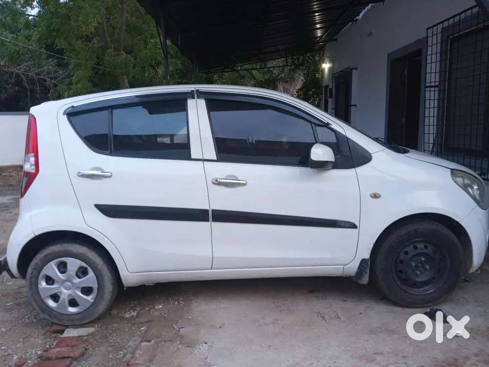 Suzuki Ritz