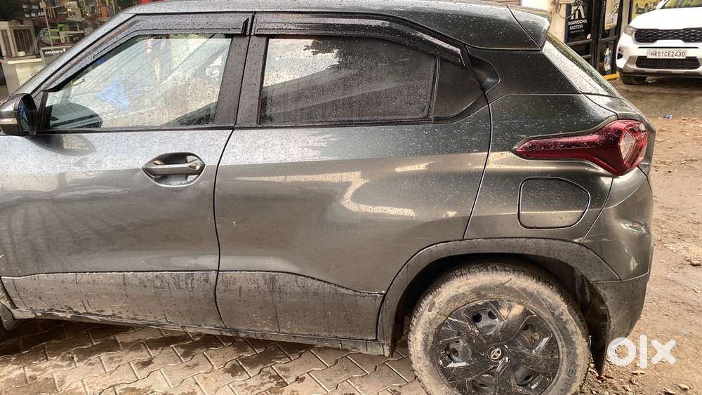 Tata Punch Petrol 2023 Camo Adventure