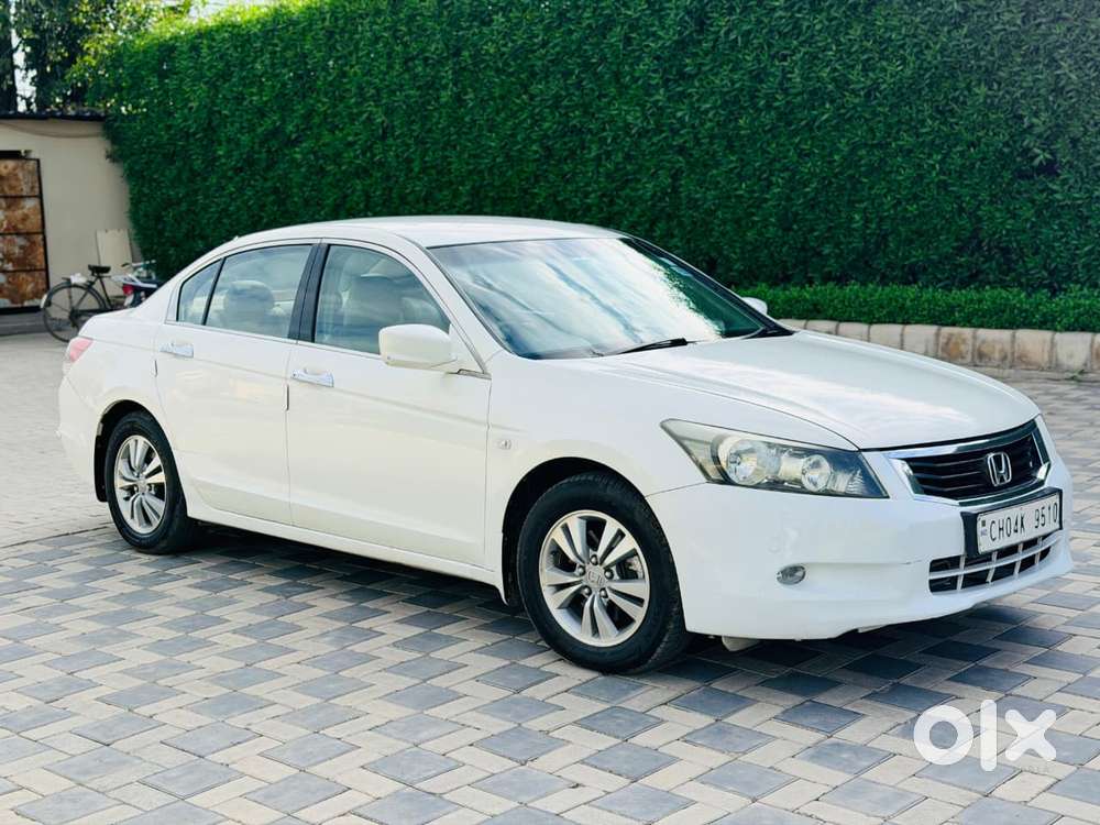 Honda Accord 2.4 Manual, 2009, Petrol