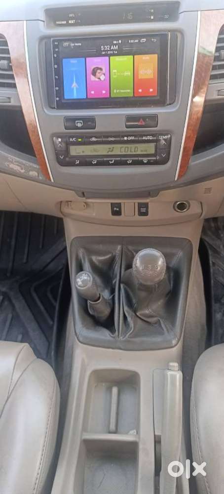Toyota Fortuner 3.0 4x4 Manual, 2011, Diesel