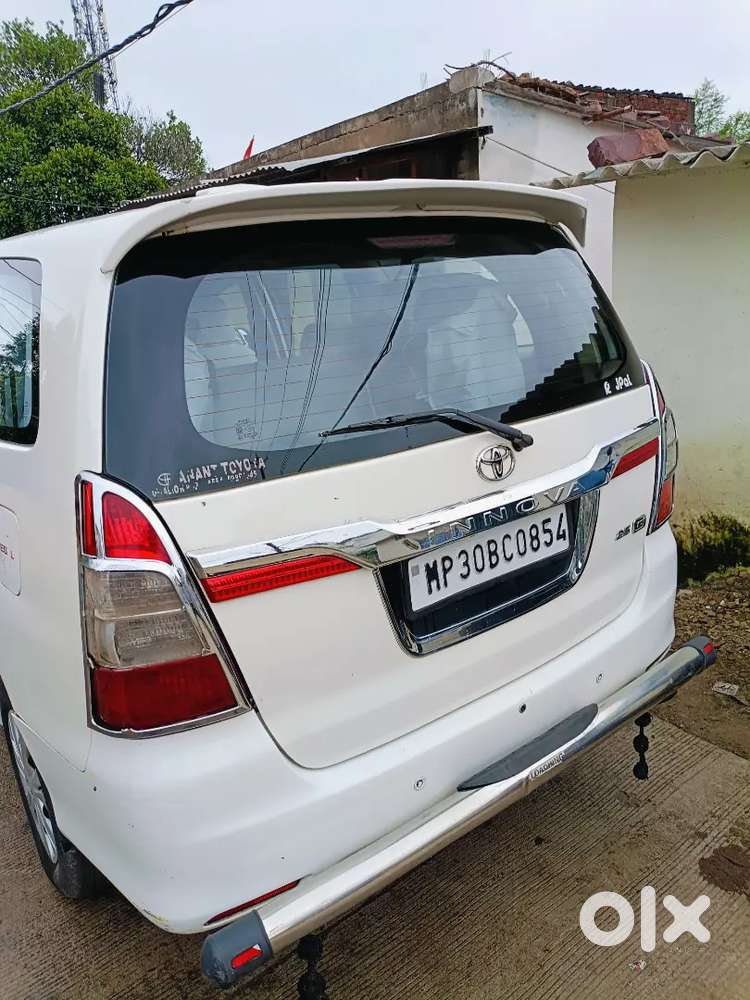 Toyota Innova 2016