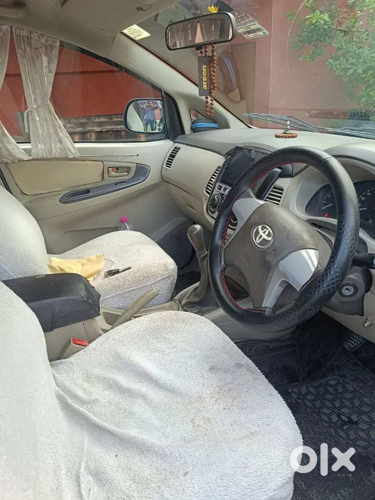 Toyota Innova 2014 Diesel 70000 Km Driven