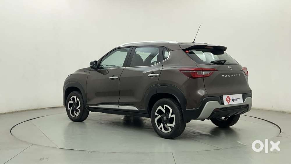 Nissan Magnite 1.0 Xv Premium, 2021, Petrol