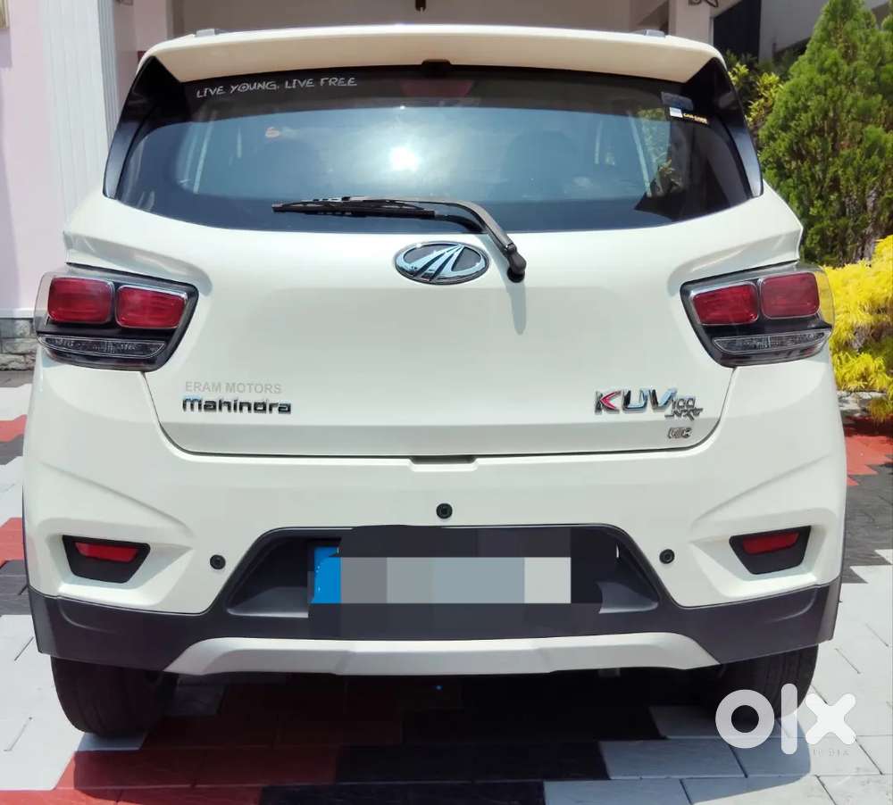 Mahindra Kuv 100