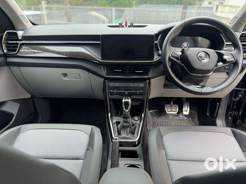 Skoda Kushaq 1.0 Tsi Style At (6 Airbags), 2024, Petrol