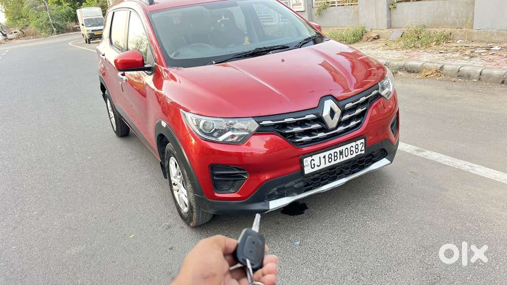 Renault Triber 1.0 Rxz Dual Tone, 2020, Petrol