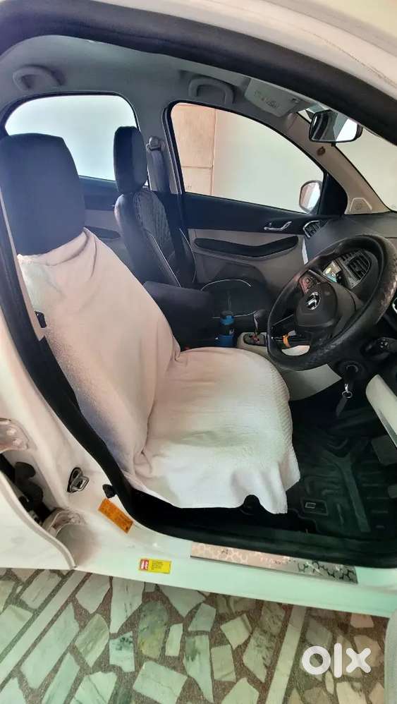 Tata Tiago [automatic] Cng + Petrol