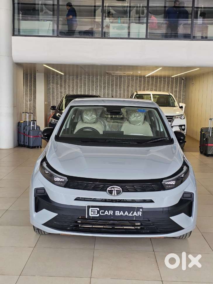 Tata Altroz Creative S, 2026, Petrol
