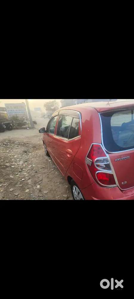 Hyundai I10 Sportz 2011
