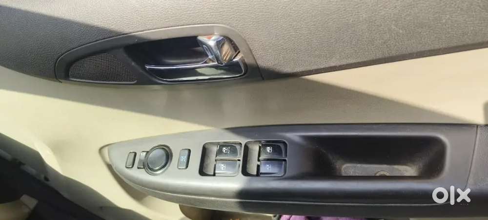 I20 Asta With Sunroof