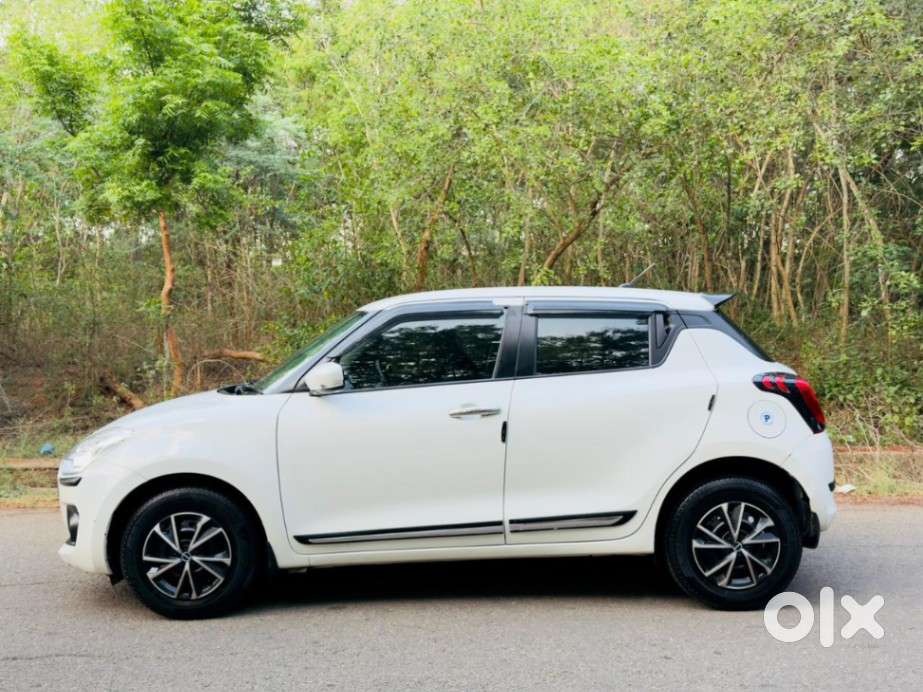 Maruti Suzuki Swift Vxi Optional, 2020, Petrol