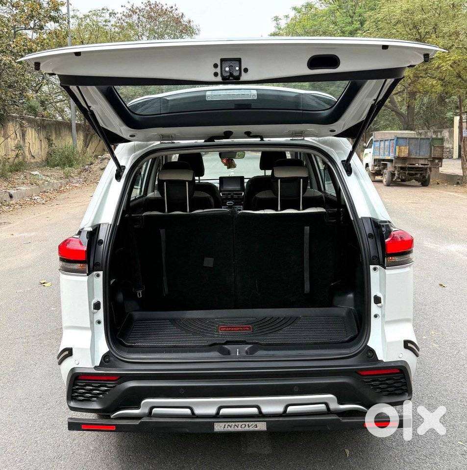 Toyota Innova Hycross 2.0 Vx Hybrid 7 Str, 2024, Cng & Hybrids