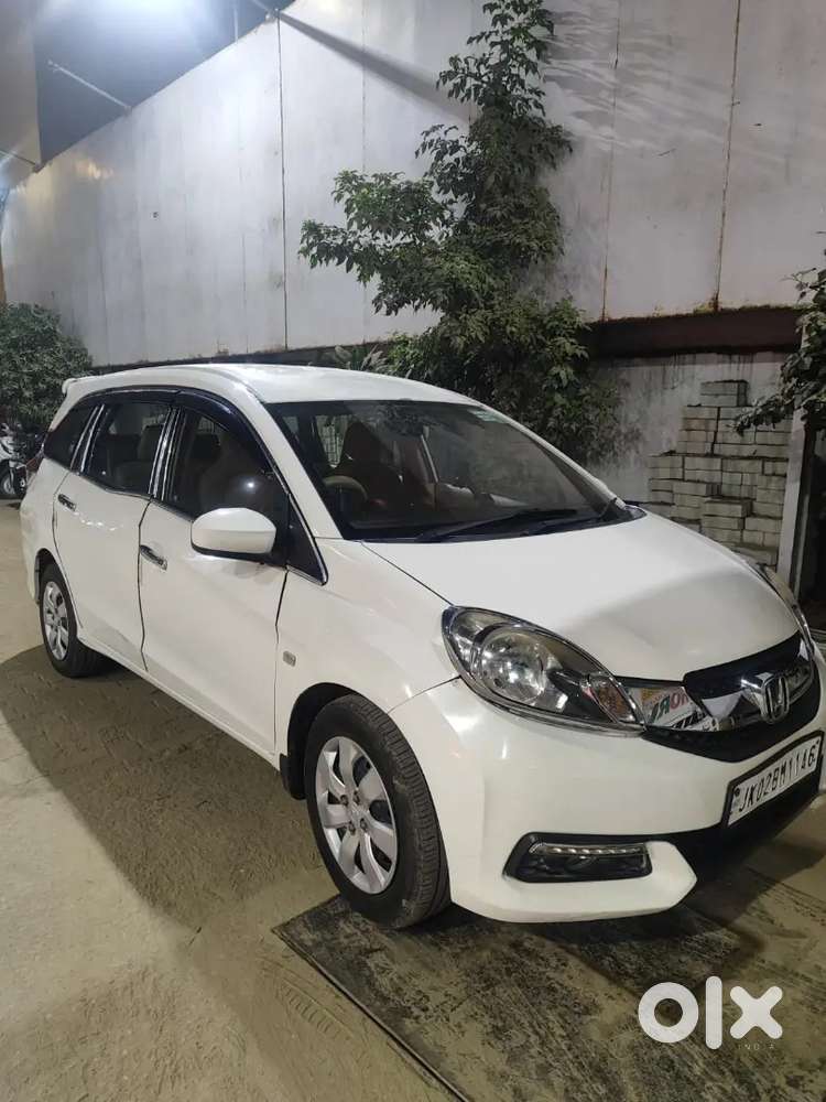 Honda Mobilio Petrol Manual  7 Seater  2015