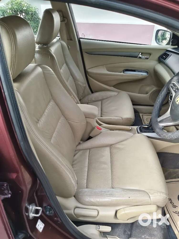 Show Room Condition Honda City Top Model With Sunroof