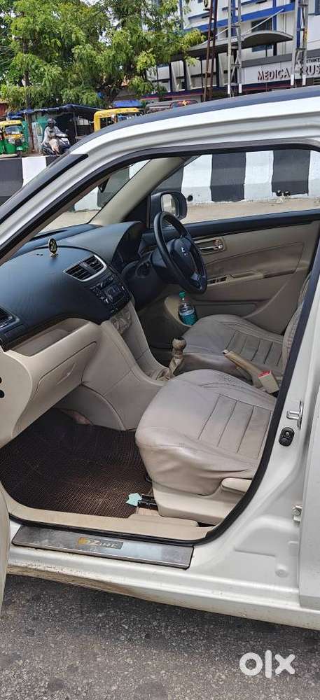 Maruti Suzuki Dzire 1.2 Vxi, 2015
