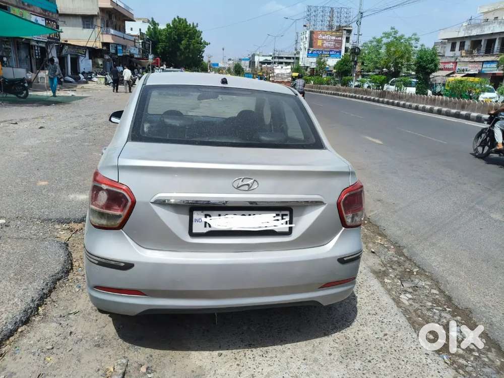Xcent2015 Top Model Well Condition  Sell