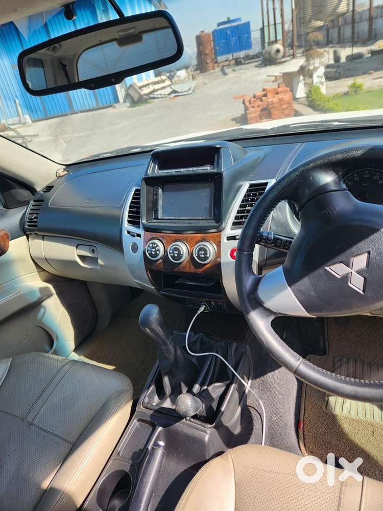 Mitsubishi Pajero Sport 2017 Diesel 85000 Km Driven