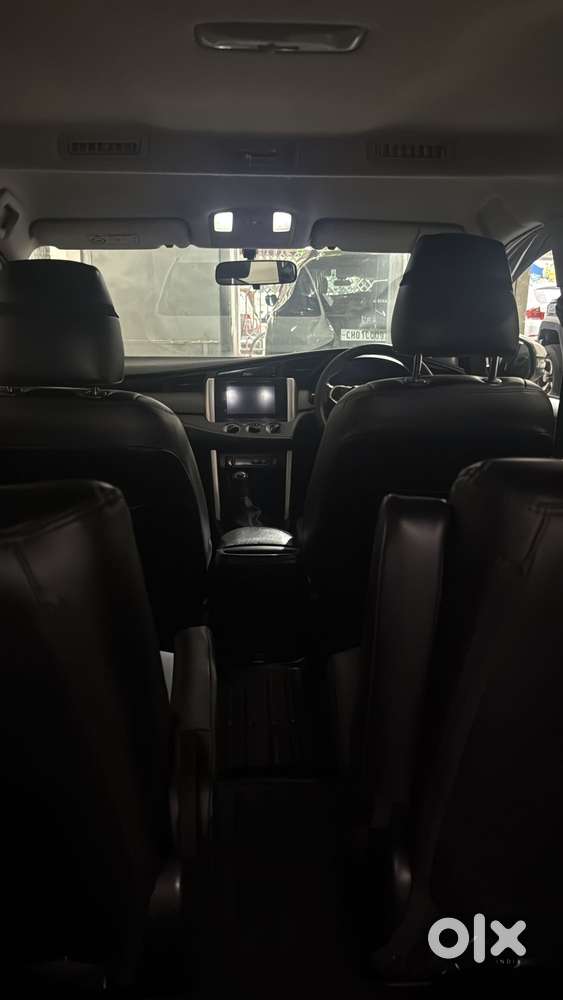 Toyota Innova Crysta 2.4 G Mt 8s, 2020, Diesel