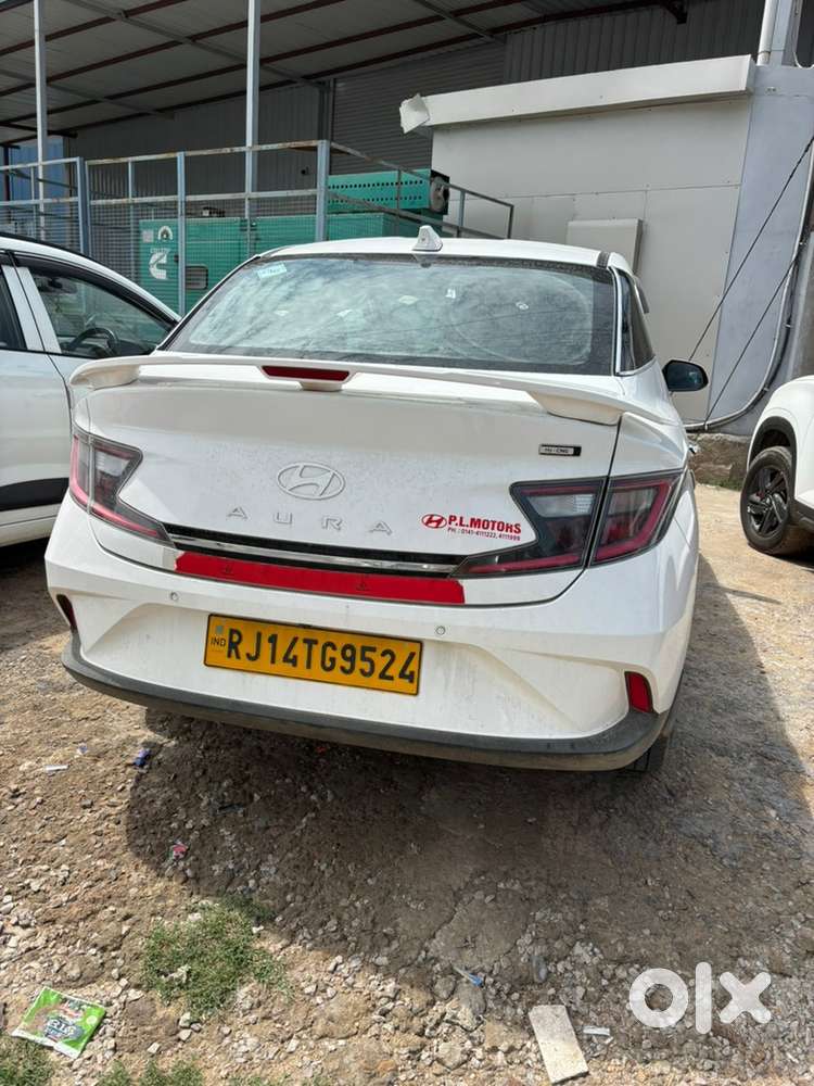 Hyundai Aura Petrol Manual 2025
