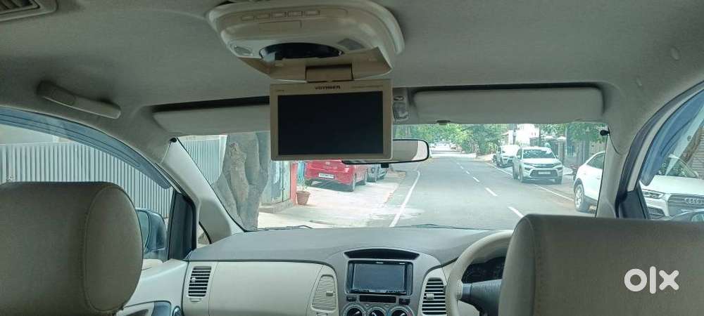 Toyota Innova 2.5 G (diesel) 7 Seater Bs Iv, 2010, Diesel