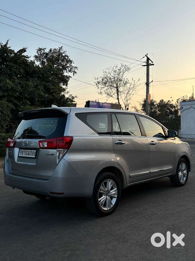 Toyota Innova Crysta 2.8z Automatic, 2016, Diesel