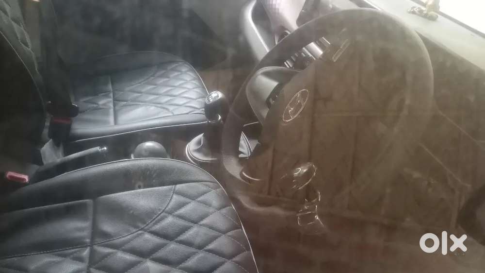 Hyundai Aura 2022 Well Maintained.verry Good Condition.one Handed Use