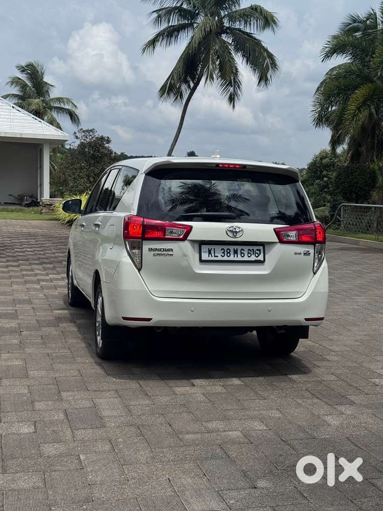 2016 Toyota Innova Crysta