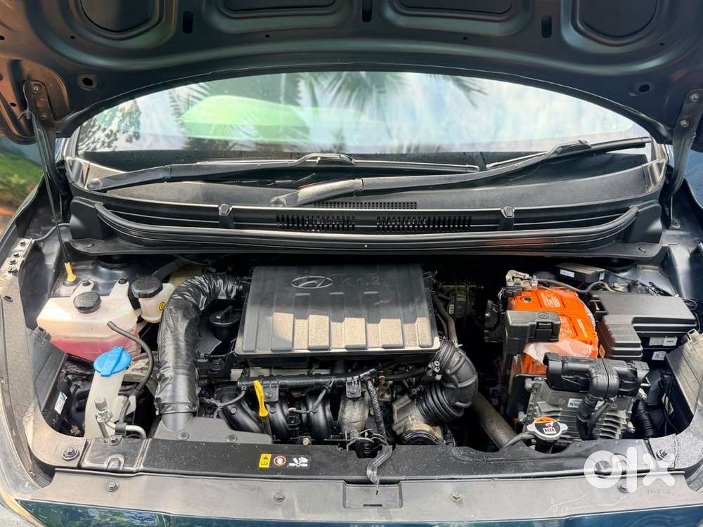 2022 Hyundai Grand I10 Nios Sportz Amt  29k Km  Loaded With Dashcam