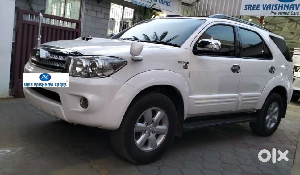 Toyota Fortuner 3.0 4x4 Manual, 2011, Diesel