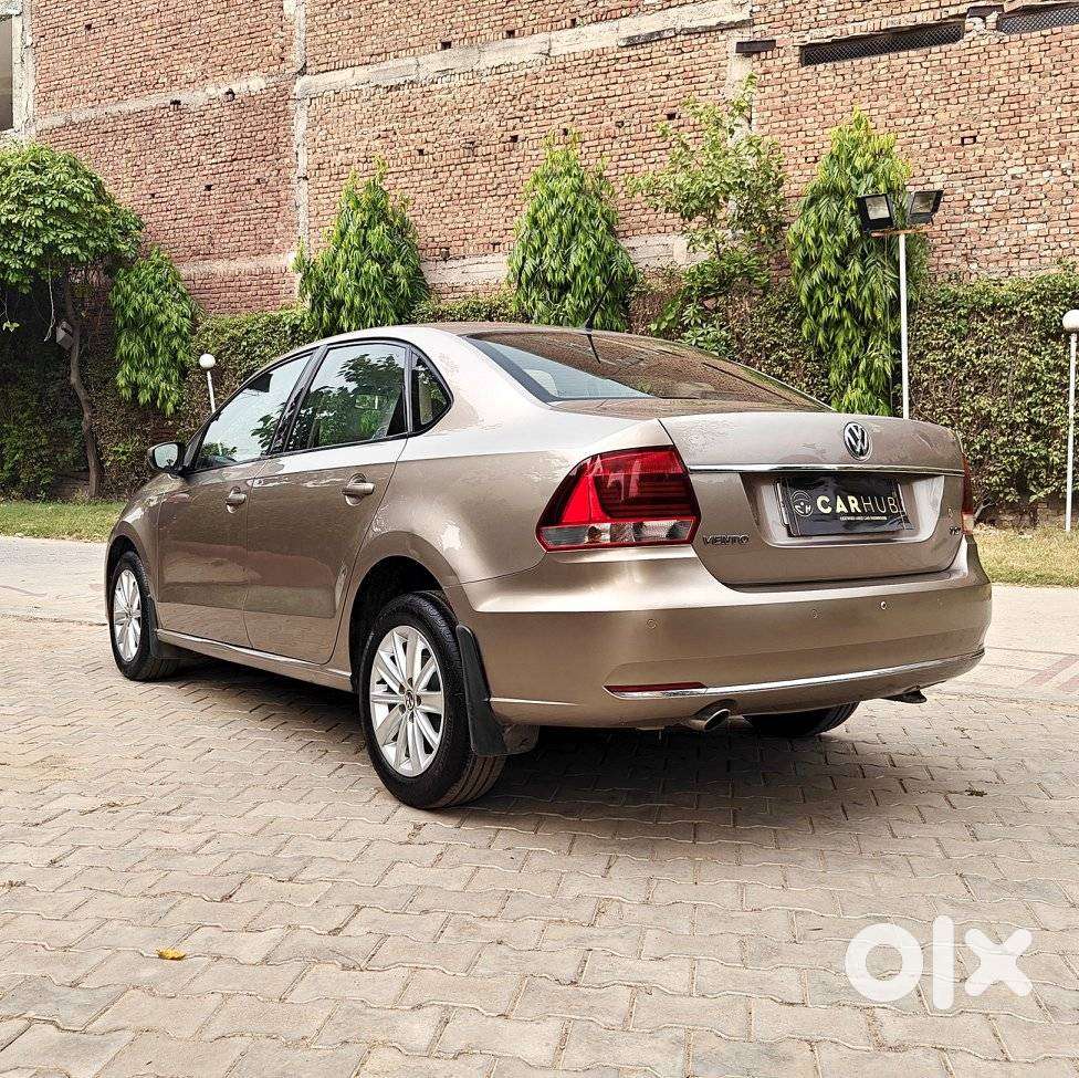 Volkswagen Vento 1.2 Tsi Highline At, 2015, Petrol