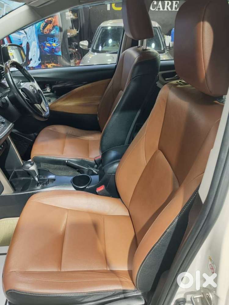 Toyota Innova Crysta 2.8z Automatic, 2017, Diesel
