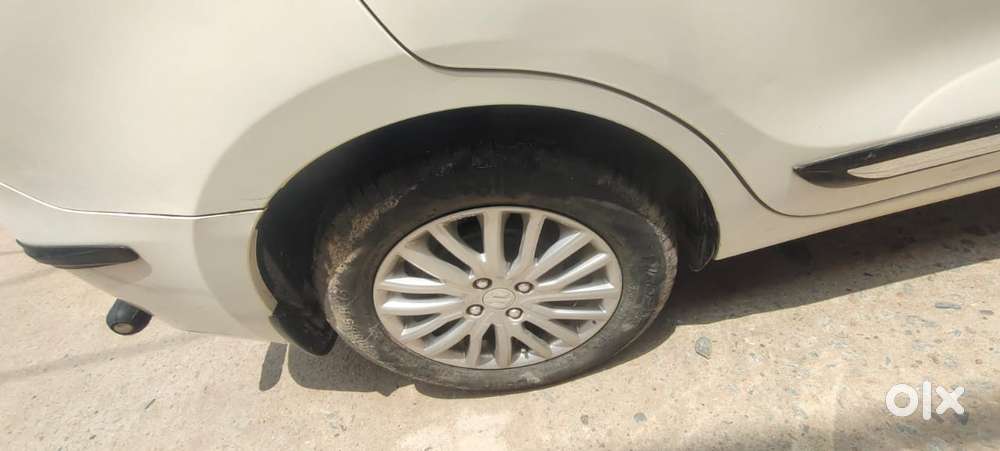 Maruti Suzuki Dzire 1.2 Zxi, 2023, Petrol