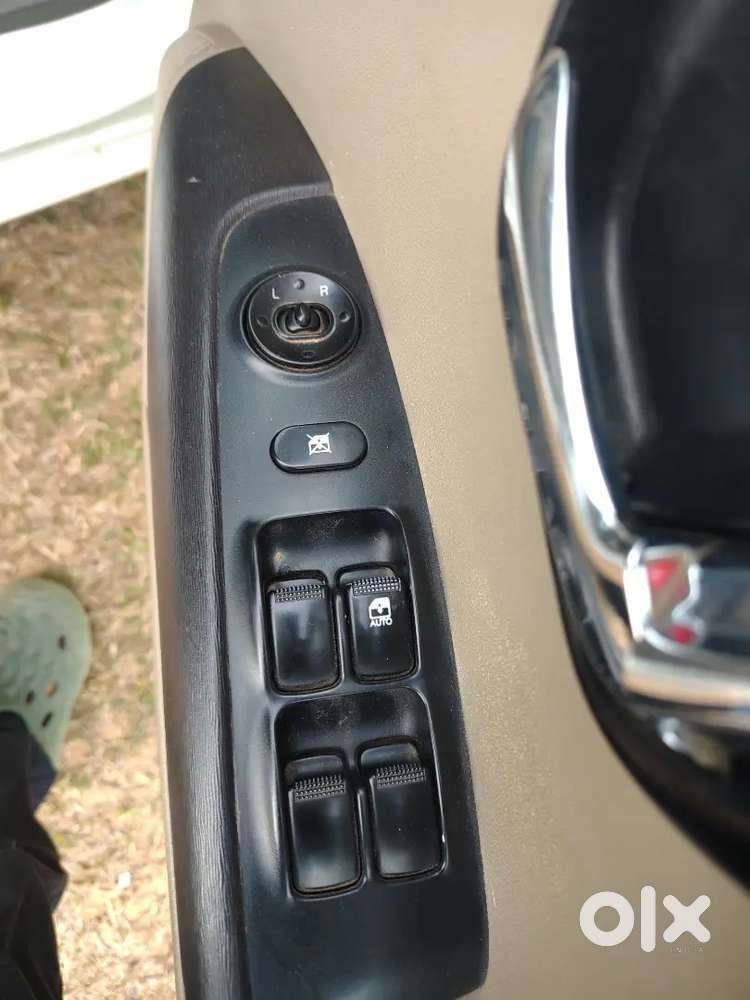 Hyundai I10 Sportz 2011 (rc Upto 2031)