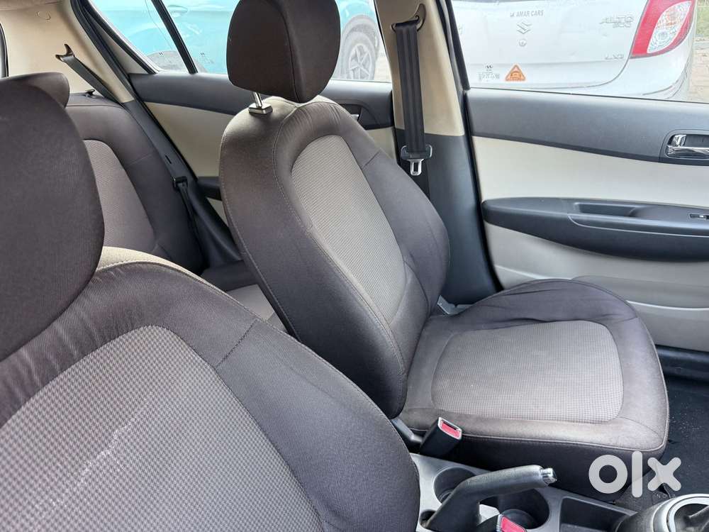 Hyundai I20 1.2 Sportz Option, 2012, Petrol
